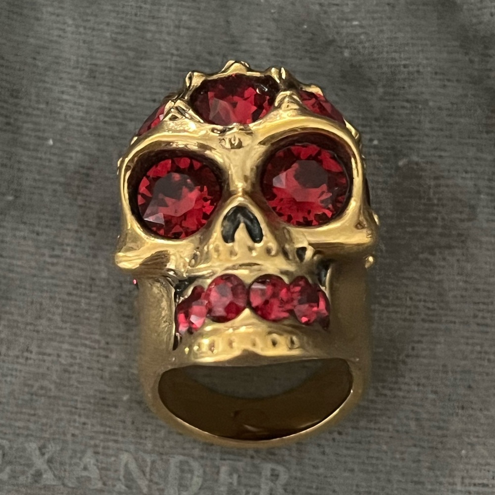 Alexander McQueen Stone Skull Ring - Picture 8 of 13